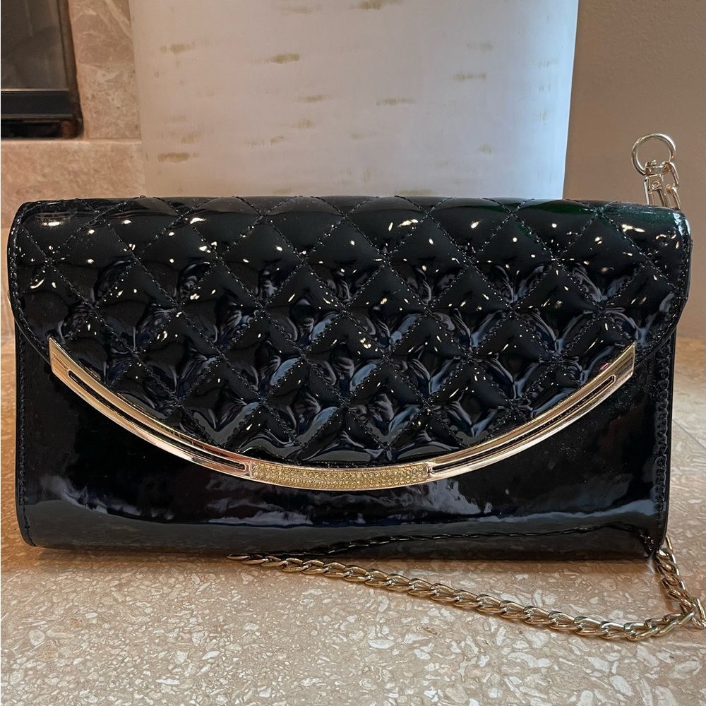 Women’s Luxurious Hand Bag in Black